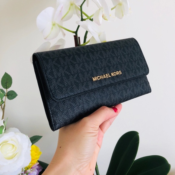 🌹Michael Kors Jet Set Travel trifold Black - Picture 1 of 7